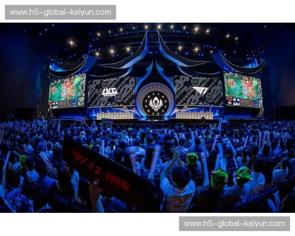 直播英雄联盟S赛：屏幕前的心跳与共振